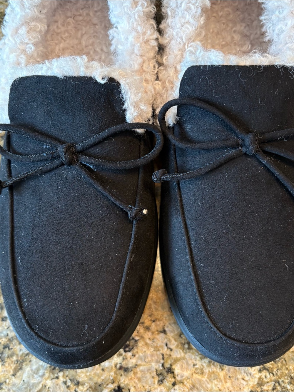 Vionic slippers - Picture 2 of 7